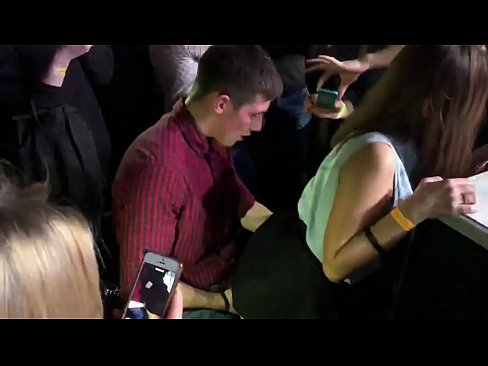 ❤️ Оросын шөнийн клубт жинхэнэ секс. 18 настай орос бүсгүйн хошного, үтрээнд шөнийн цэнгээний газарт галзуу ❤❌ Шударга гэдсээр видео mn.watchhentai.ru